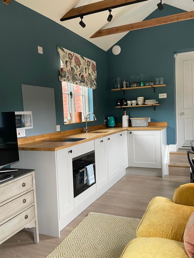 Cockloft Romantic Countryside Hideaway Bishops Cannings Extérieur photo