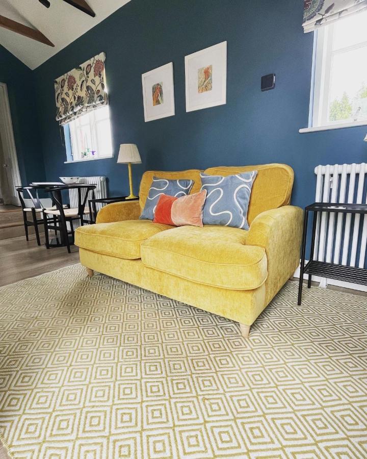 Cockloft Romantic Countryside Hideaway Bishops Cannings Extérieur photo